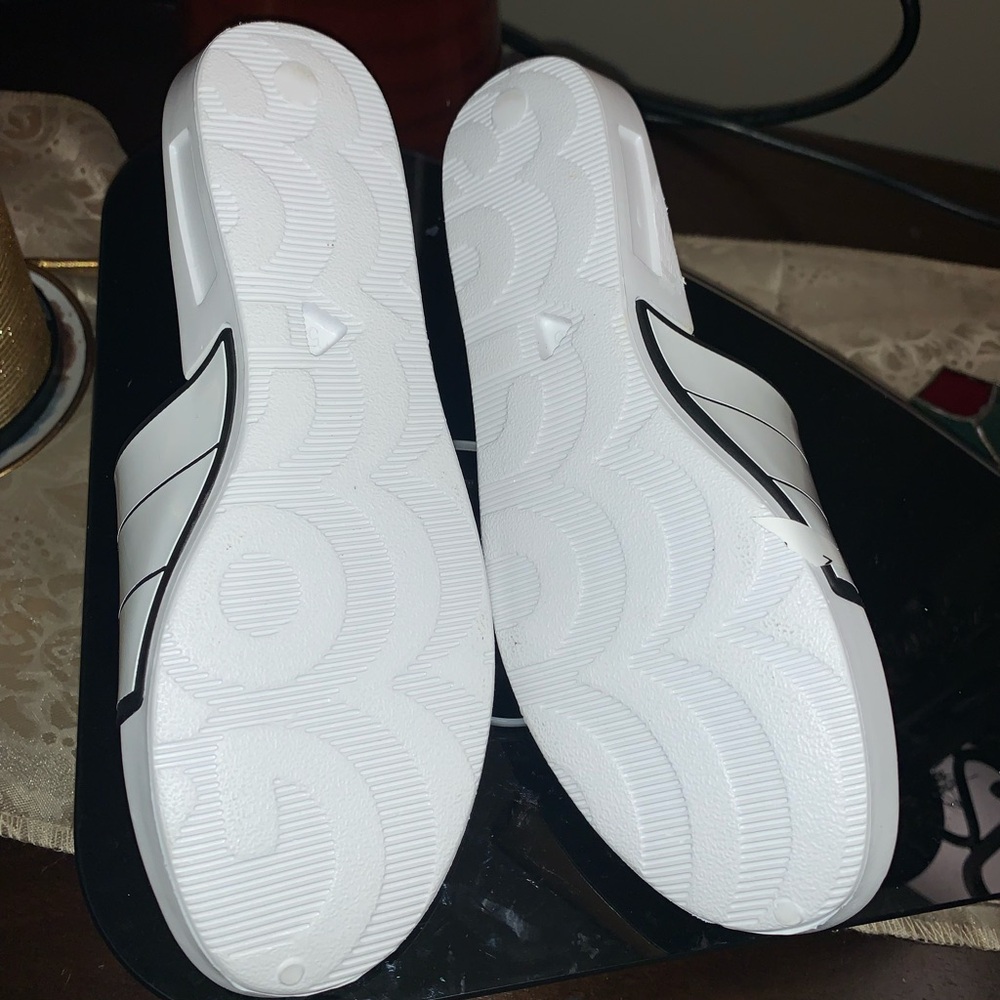 Goats Slippers - Picture 3 of 3